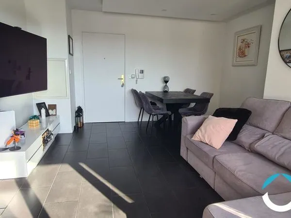 Beau T3 lumineux avec balcon - Résidence récente et calme