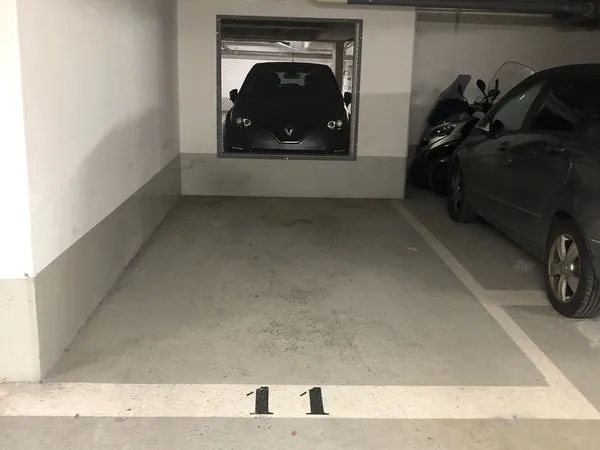 Place parking Ledru Rollin / Bastille