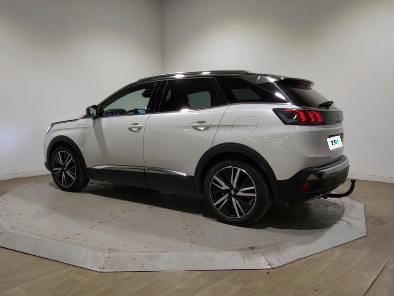 Peugeot 3008 hybrid4 300 e-eat8 gt pack — photo 3