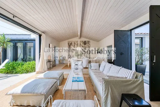 Maison 8 pièces 260 m²