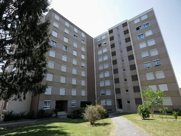 Appartement T5 spacieux et lumineux de 98 m2