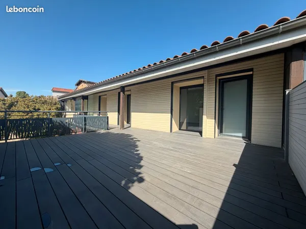 SAINT-LAURENT-D'AGNY - T4 de 123 M² entièrement rénové