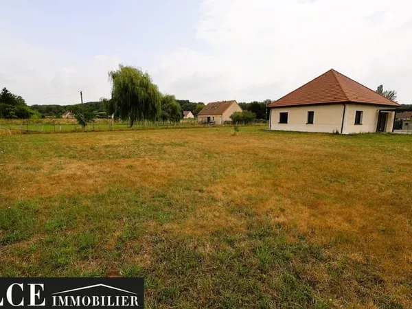 Pavillon de plain-pied à Lavaré - 86 m2 - 1 400 m2 de terrain