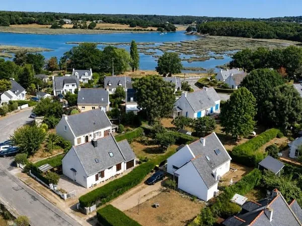 Maison familiale 123 m² - 5 chambres avec vie de plain-pied - Entre Vannes et Auray