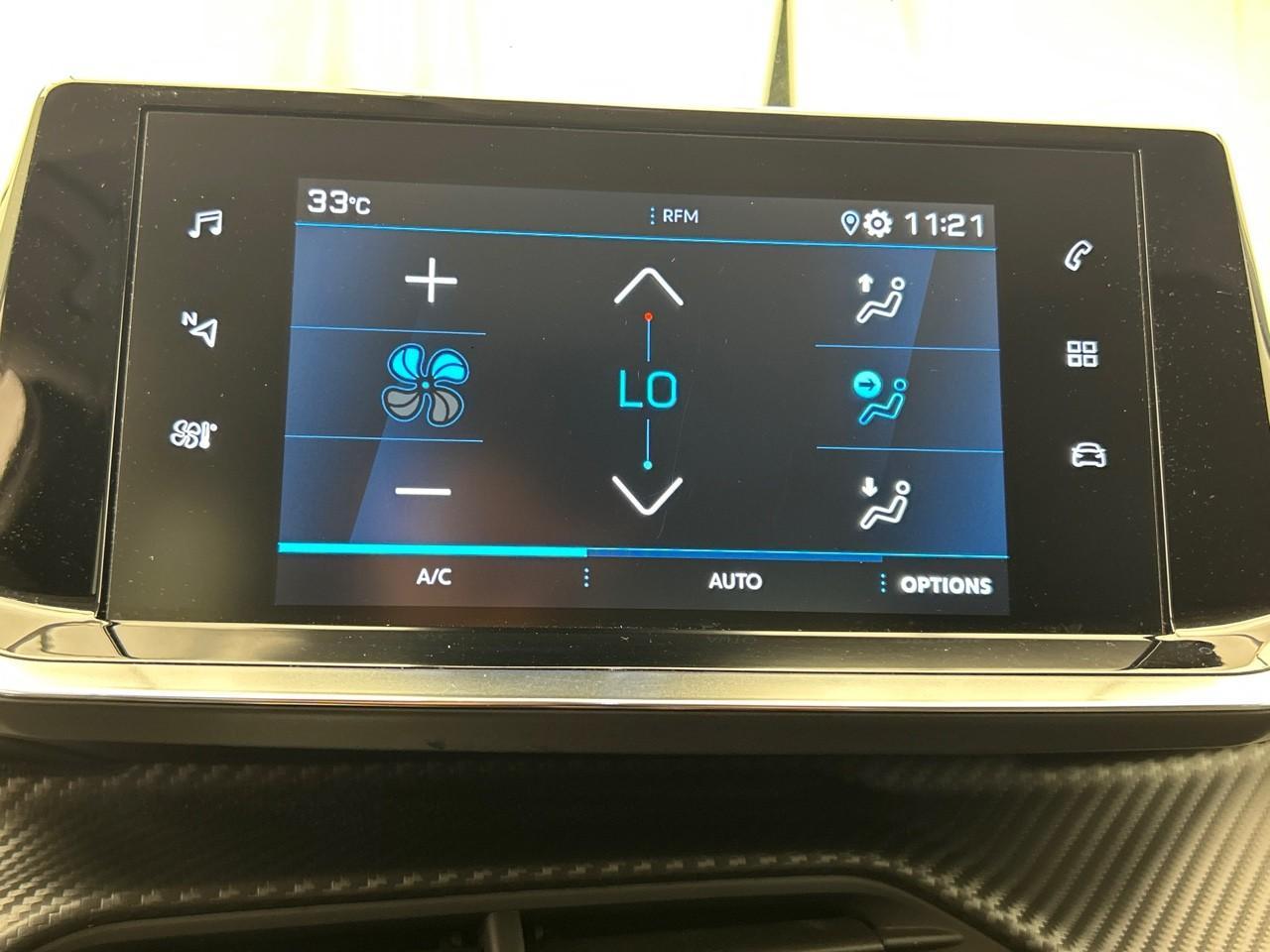 Peugeot 2008 puretech 130 s&s eat8 allure — photo 11