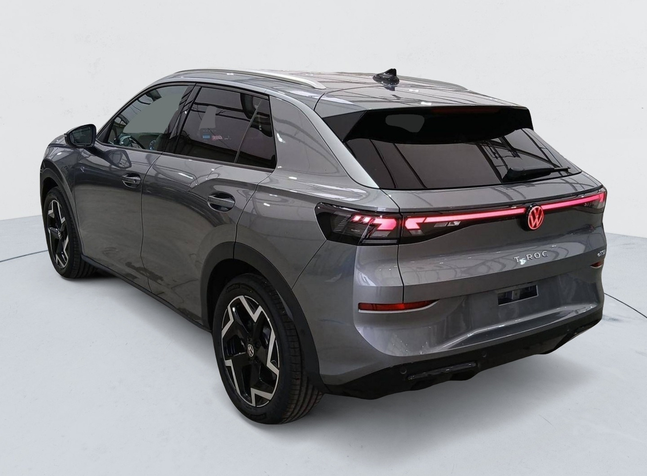Volkswagen T-Roc — photo 3