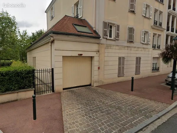 Place de parking Le Plessis robinson