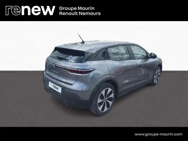 Renault Megane e-tech electric ev60 130ch evolution er super charge -c — photo 8