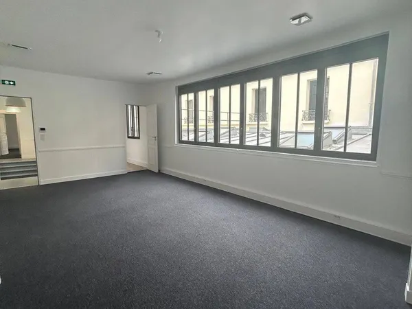 Local commercial 95 m²