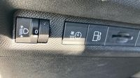 Peugeot 308 PHEV 180ch Allure e-EAT8 — photo 27