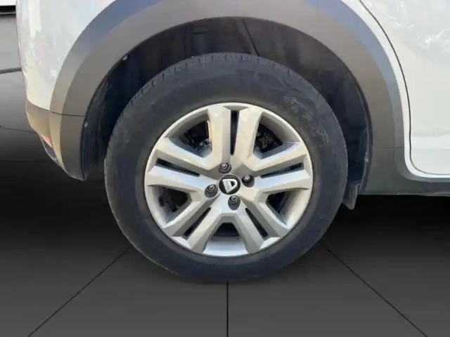 Dacia Sandero 1.0 eco-g 100ch essentiel -22 — photo 11