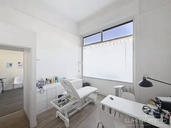 'LE PARC' VENTE, LYON 6ème, LOCAL COMMERCIAL, 110 M2 IDEAL P