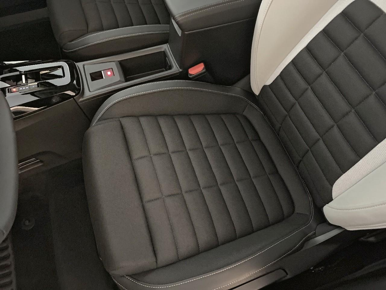 Citroën C3 Aircross hybride 145 ch aut max — photo 9