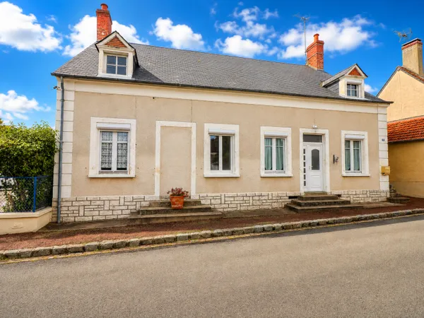 Maison Guérigny, plain pied, 3 chambres, grenier aménageable, terrain, à 15 minutes de NEVERS et pro