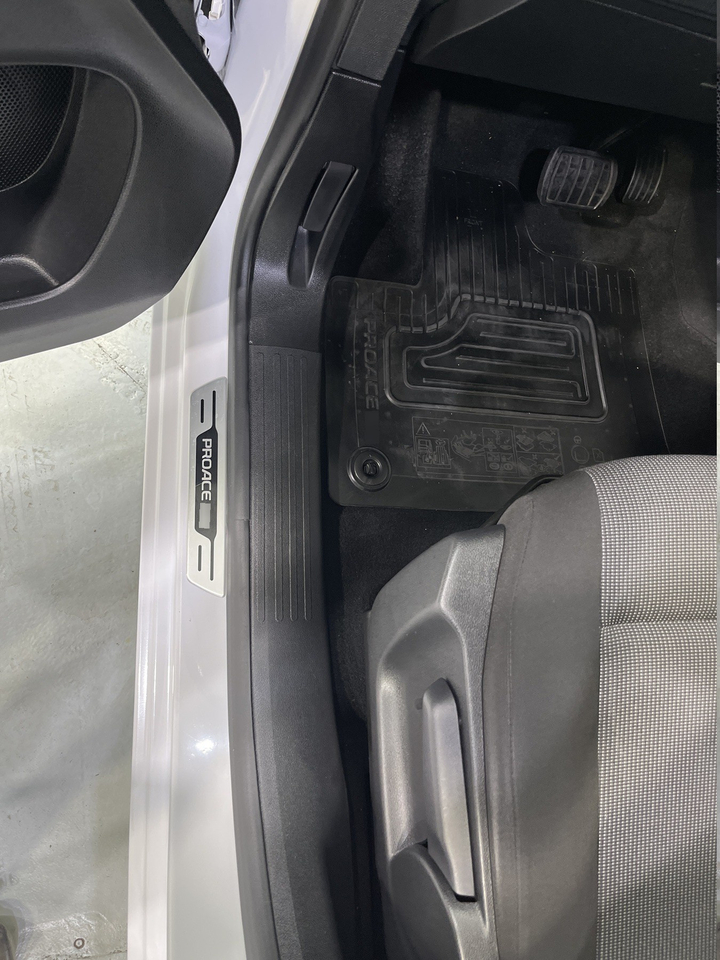 Toyota Proace Fourgon — photo 56