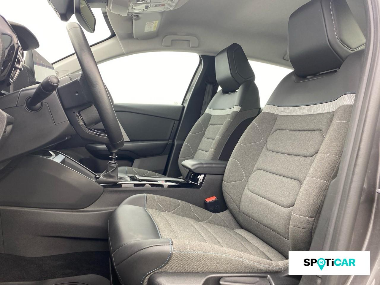Citroën C4 puretech 130ch s&s feel pack — photo 9