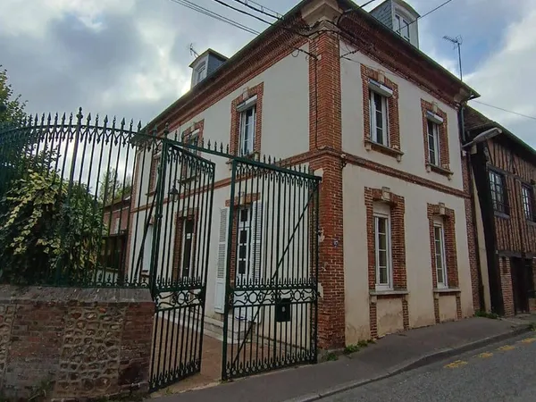 Maison 13 pièces 158 m²