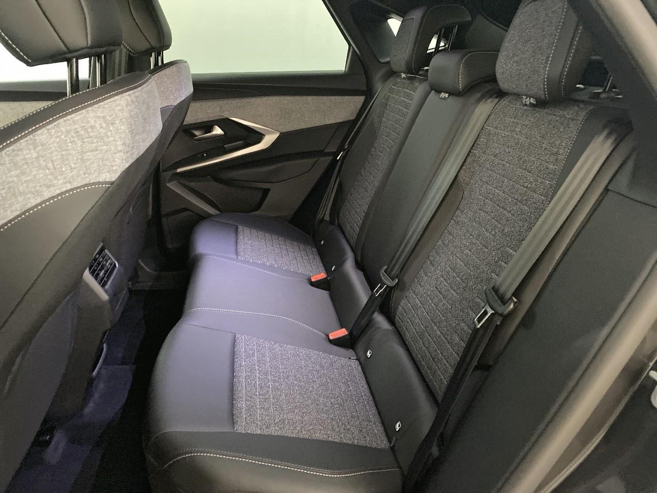 Peugeot 3008 hybrid 145 e-dcs6 allure — photo 10