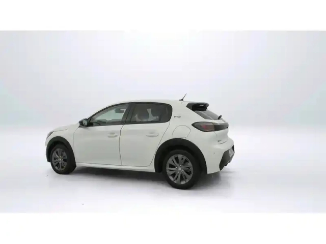 Peugeot 208 electrique 50 kwh 136ch — photo 10