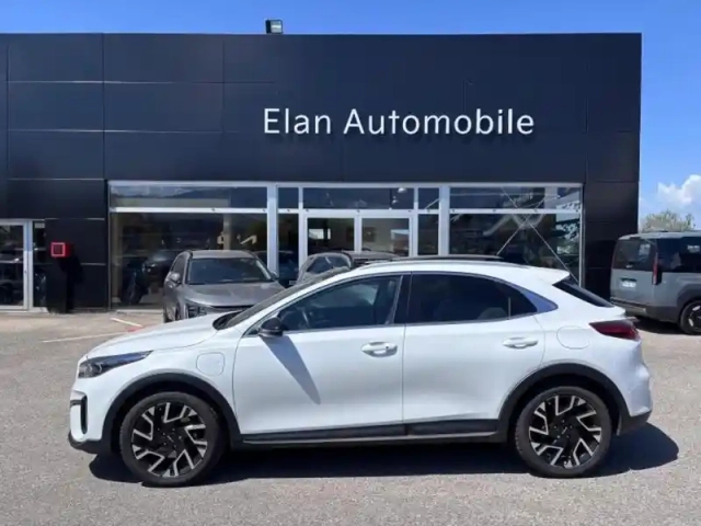 Kia Xceed 1.6 gdi 141ch phev lounge dct6 — photo 8