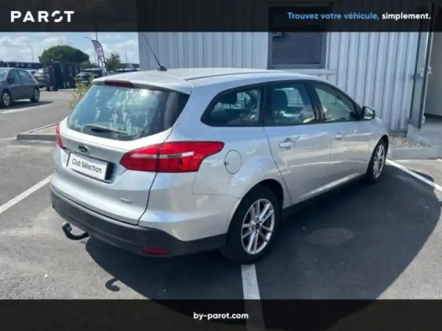 Ford Focus sw 1.0 ecoboost 100ch stop&amp;start trend — photo 2