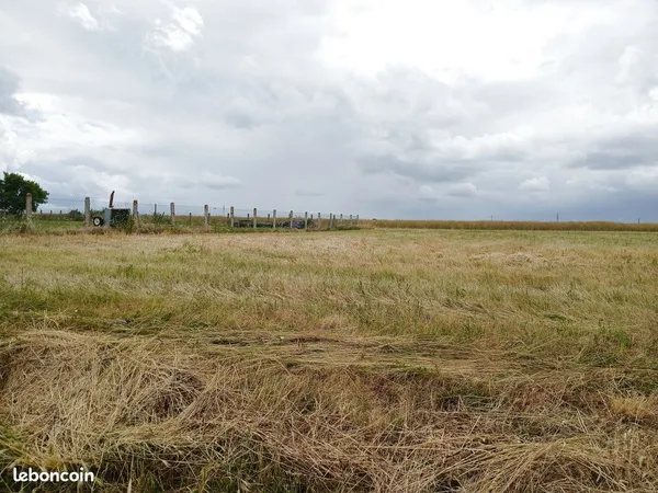 Terrain 3777 m² Préfontaines