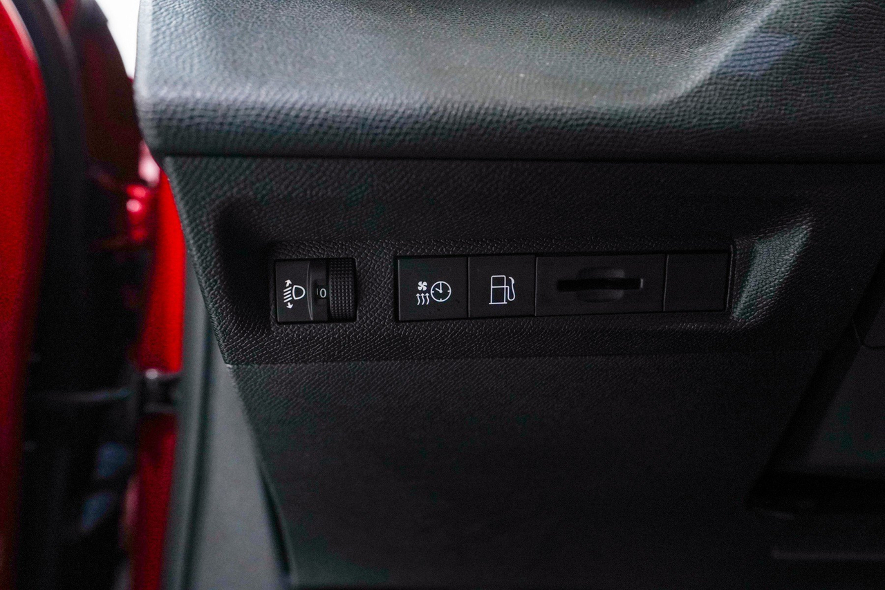Peugeot 408 — photo 22