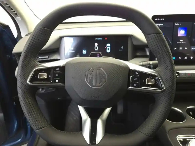 Mg Mgs5 ev 49kwh - 125 kw 2wd — photo 35