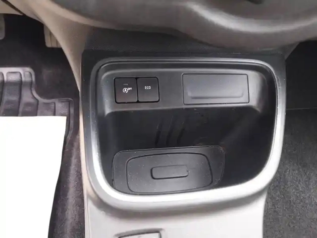 Renault Twingo iii sce 65 - 21 — photo 19