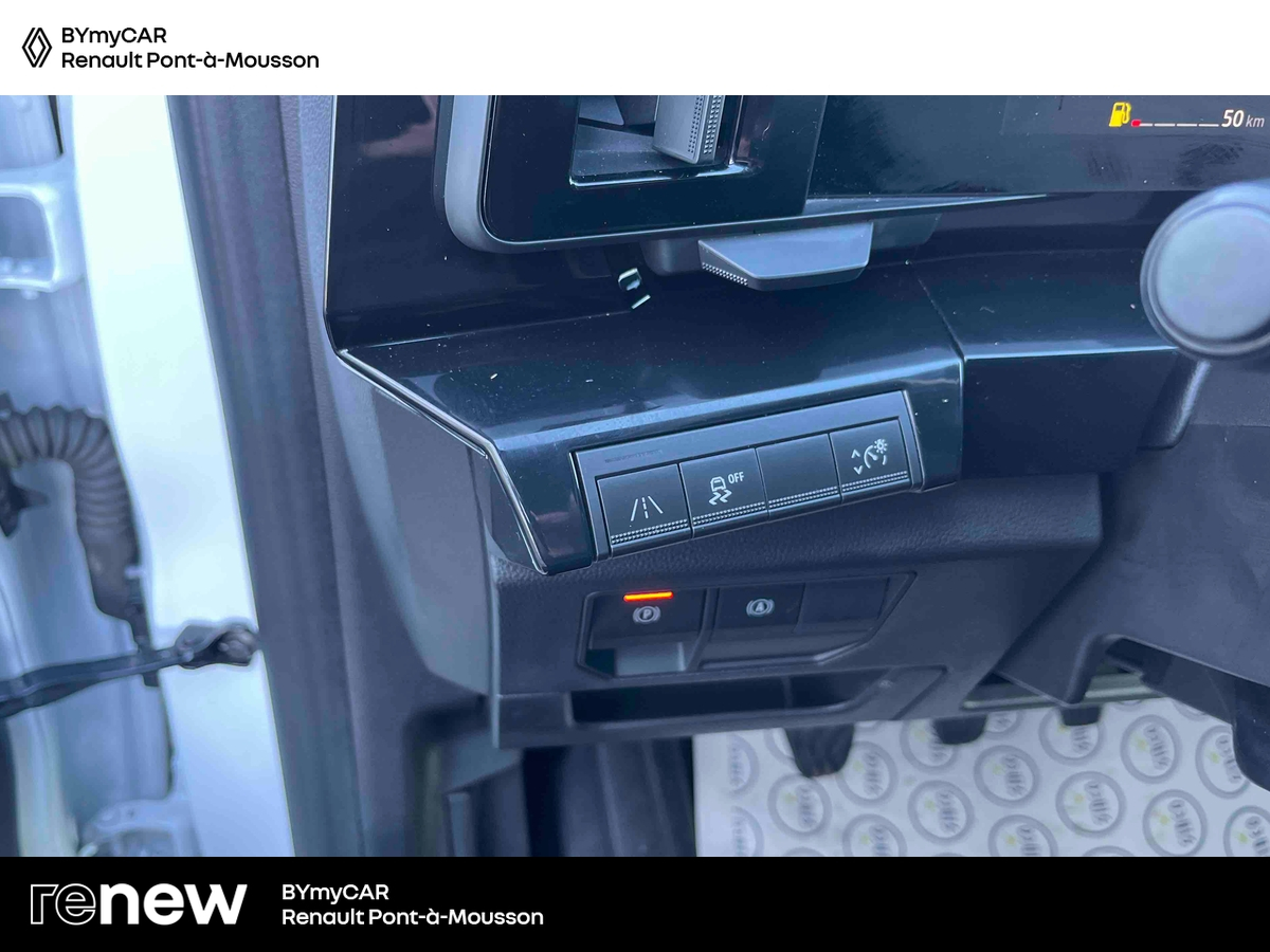 Renault Austral mild hybrid advanced 130 — photo 10