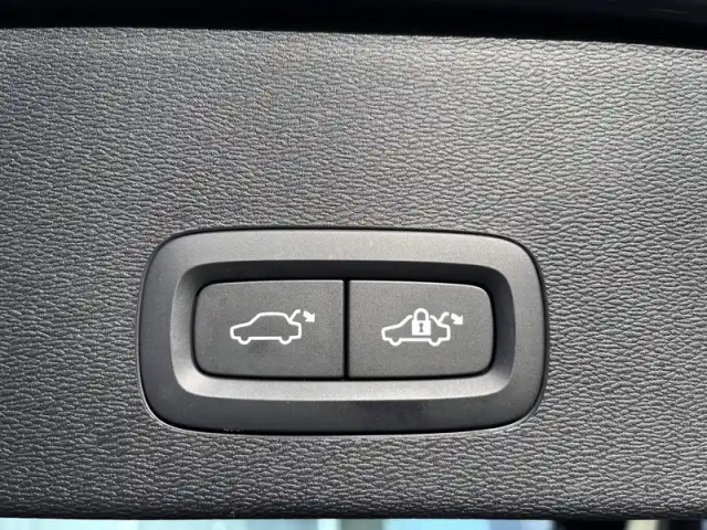 Volvo C40 recharge extended range 252 ch 1edt — photo 8