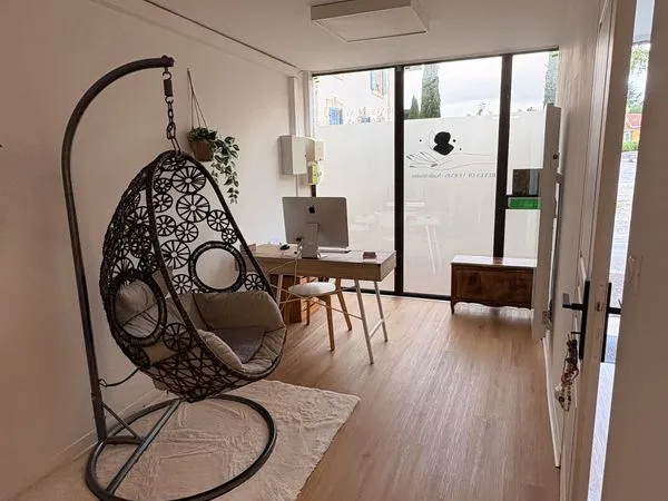 Local commercial 50 m² - Pouillon