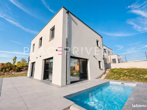 Propriété 5 pièces 118 m²