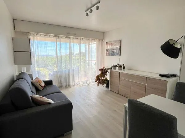 Studio meublé avec jardin