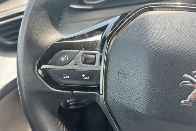 Peugeot 208 bluehdi 100 s&amp;s bvm6 — photo 18