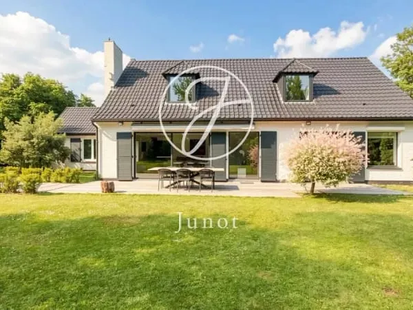 Maison 6 pièces 200 m²