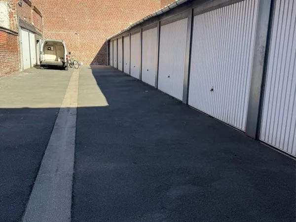Garage box a louer