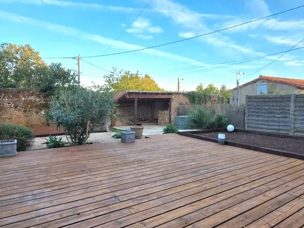 Maison T4 - libre de suite - jardinet