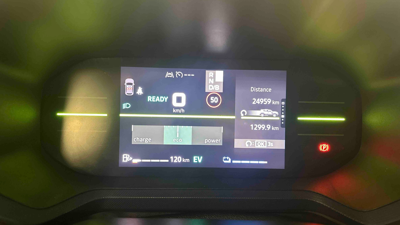 Dacia Duster Hybrid 140 — photo 13
