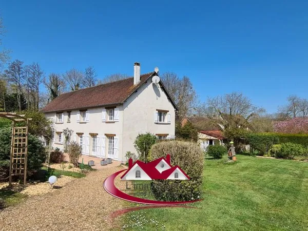 Maison 7 pièces 256 m²