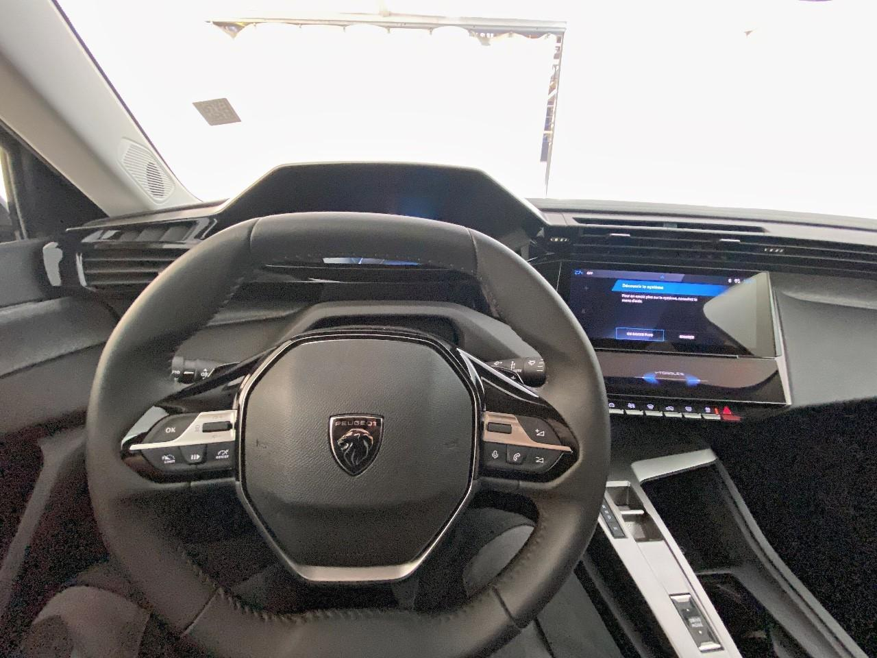 Peugeot 308 hybrid 145 e-dcs6 allure — photo 12