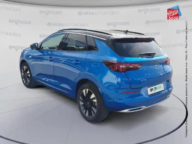 Opel Grandland 1.6 turbo 225ch hybride elegance business my23 — photo 8
