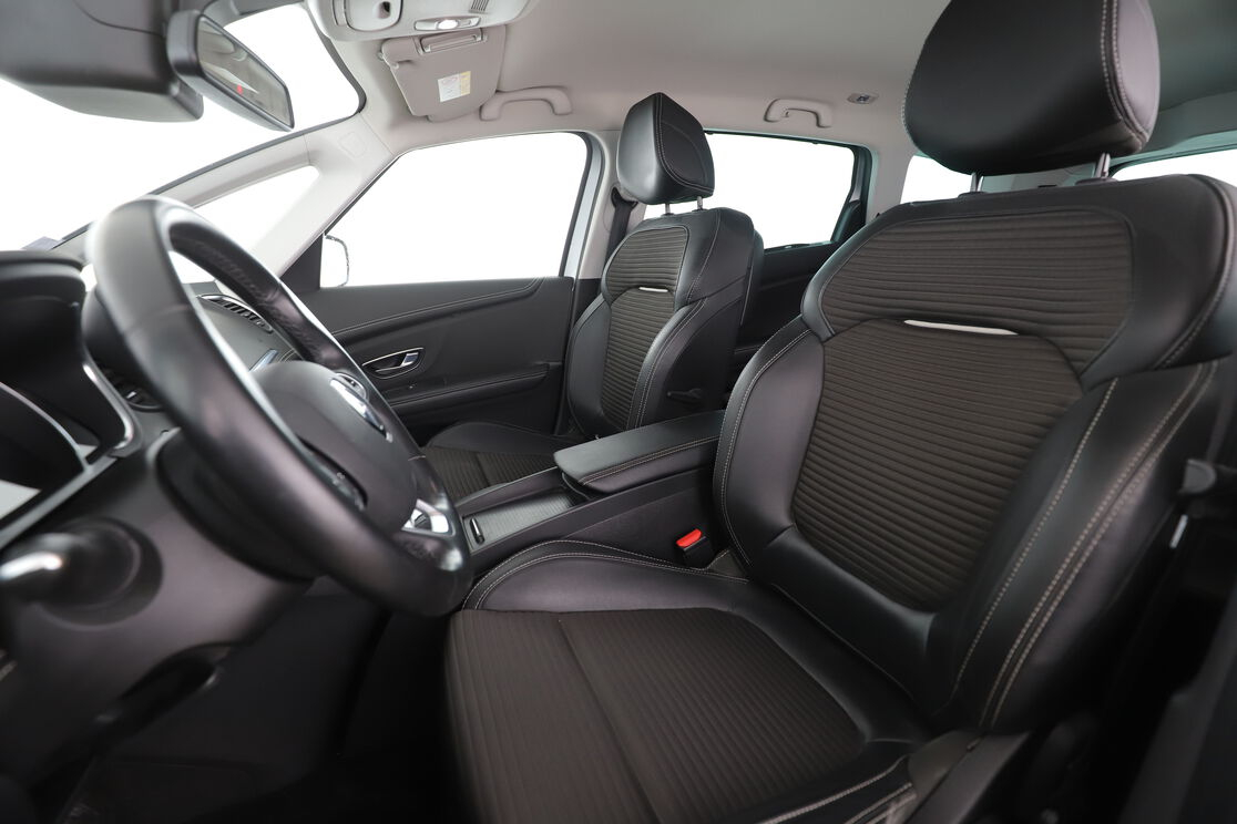 Renault Grand Scenic 1.5 dCi Energy Intens EDC — photo 9