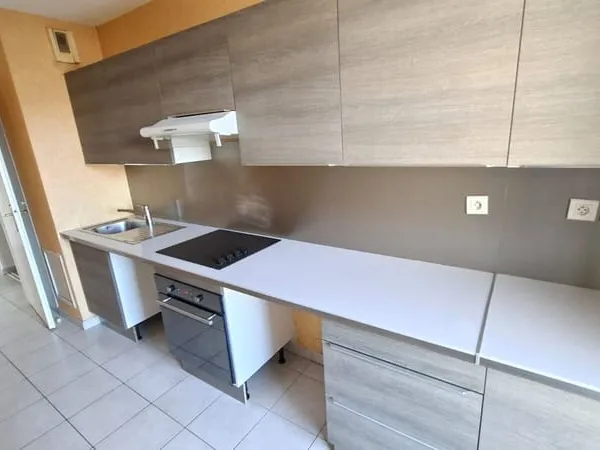 APPARTEMENT T3 AVEC GARAGE QUARTIER CAPELETTE 13010