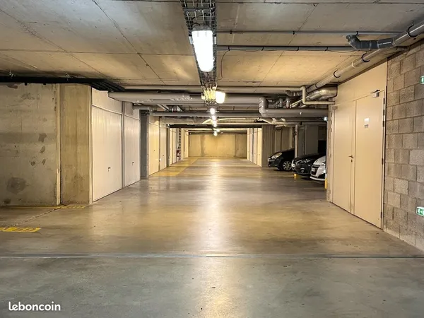 Parking 6 m² Lille
