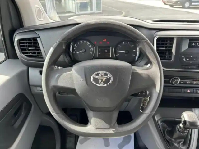 Toyota Proace combi medium 1.5 120 d-4d dynamic rc18 — photo 13