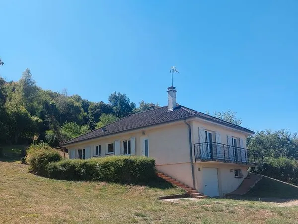 CHALEZE Maison 100 M2 15 ARES 4 CHAMBRES SOUS SOL COMPLET 269 000 EUROS