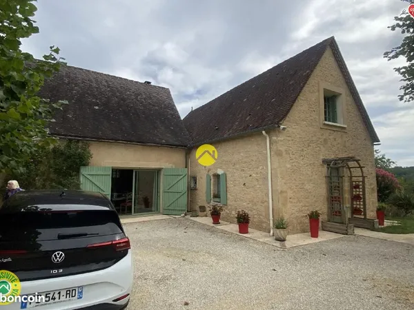 Belle maison en pierre