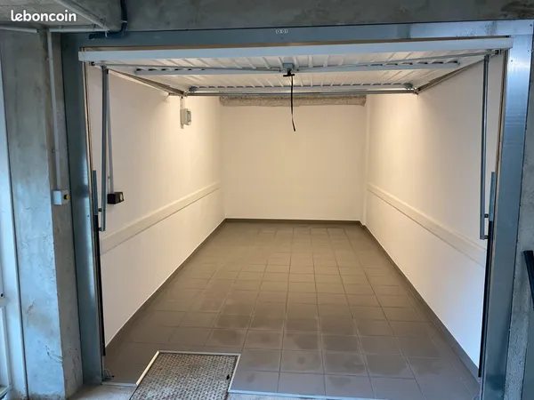 Garage 1 place le lyaud