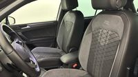 Volkswagen Tiguan 2.0 TDI 150ch R-Line DSG7 — photo 12